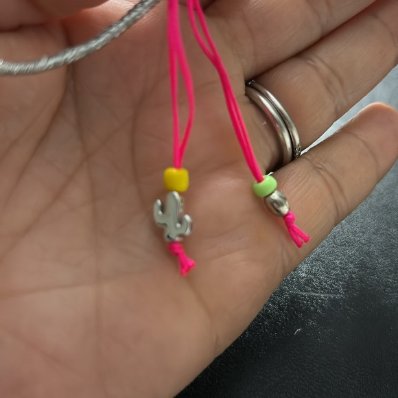 Surfer bracelet in lime green, hot pink and silver - Picture 3 of 4